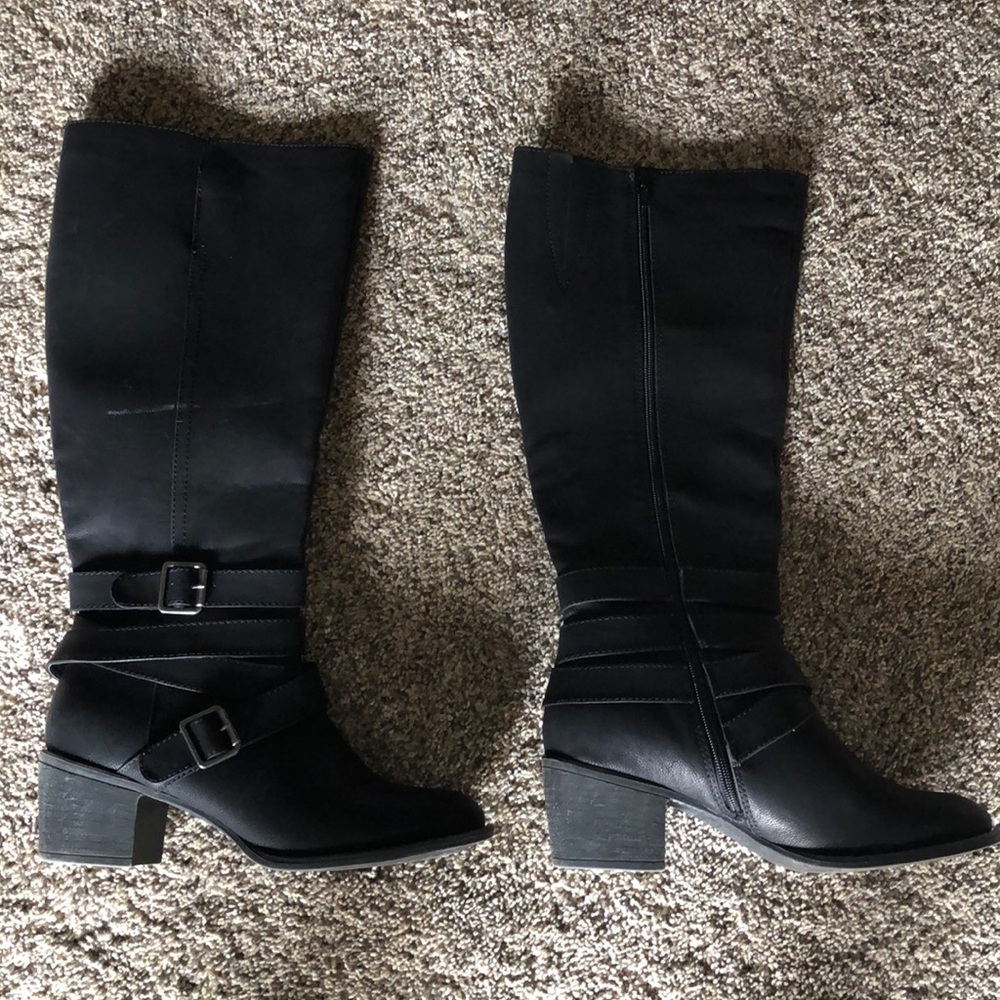 Black boots